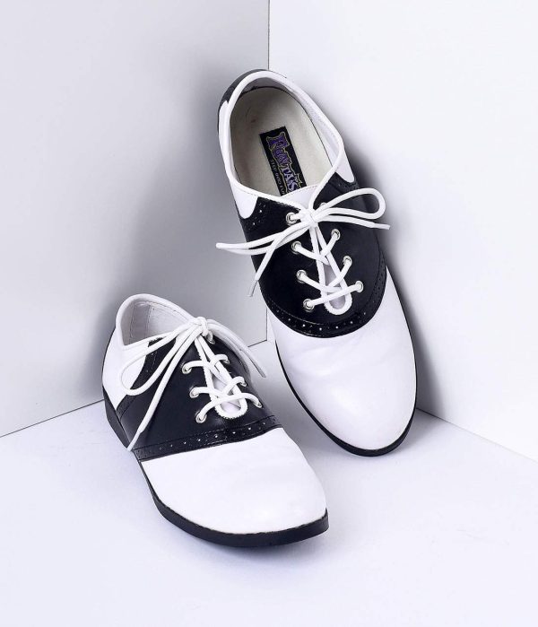 Black White Classic Lace Up Saddle Shoes 3593.jpg