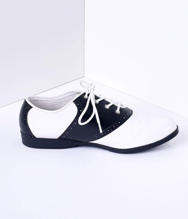 Black White Classic Lace Up Saddle Shoes 490F.jpg